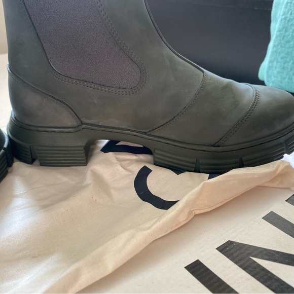 BRAND NEW (w/Box & Dust Bag) GANNI Rubber Boots - Size 10 - Style S1526 - Picture 6 of 16